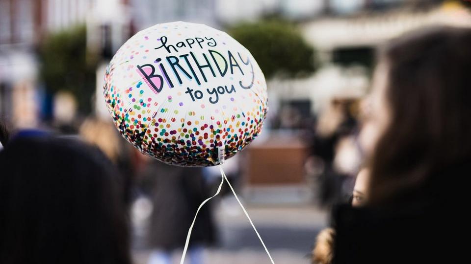 solo-birthday-balloon