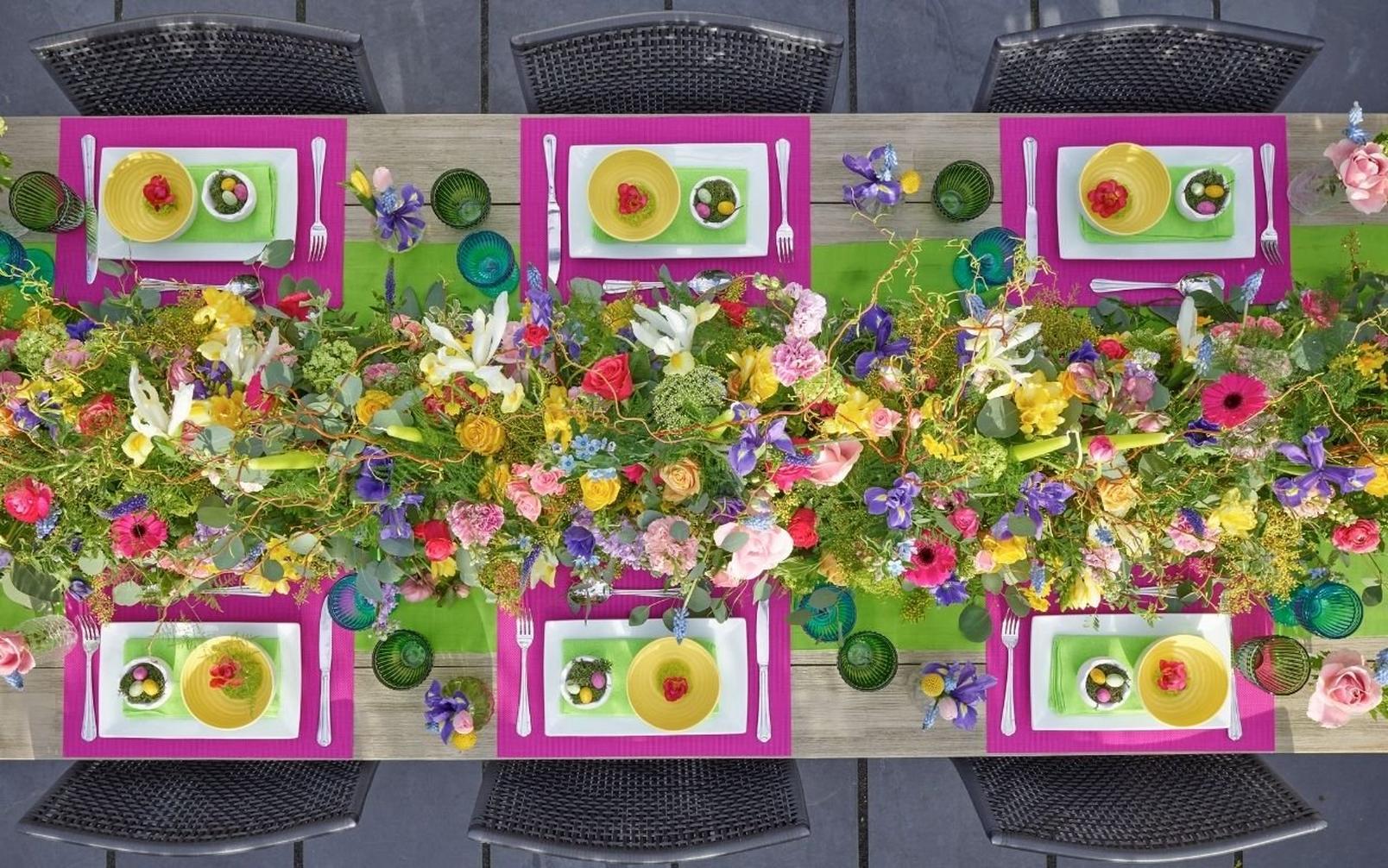 spring_tablescape-bright-flowers